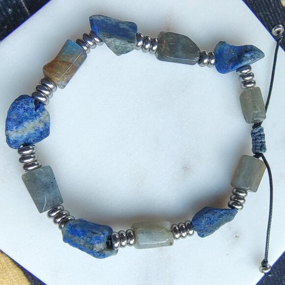 “Fomalhaut” Constellarium Bracelet | Labradorite & Lapis Lazuli | Adjustable | - Picture 7 of 7
